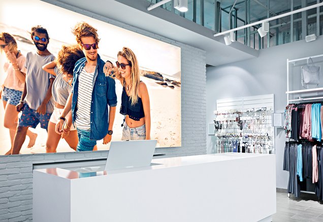 LED-Messewand als Wandbild im Store LED-Messewand als Wandbild im Store
